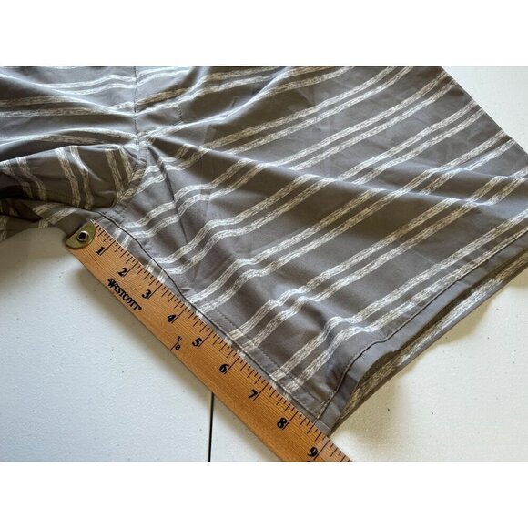 Under Armour Mens Loose Fit Striped Swim Trunks Board Shorts Heatgear Sz 36 READ - Picture 5 of 9